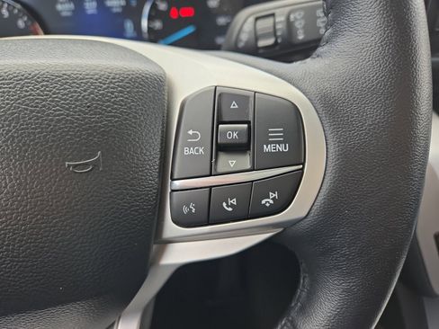 Used 2023 Ford Explorer XLT w/ Equipment Group 202A AWD/4WD image 15