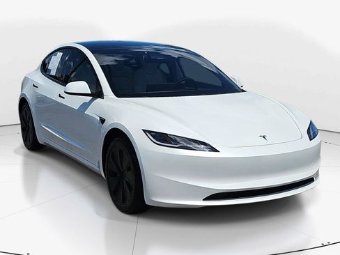 Used 2024 Tesla Model 3 Long Range RWD image 2