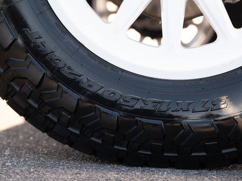 New 2025 Ford Bronco Heritage Edition image 26