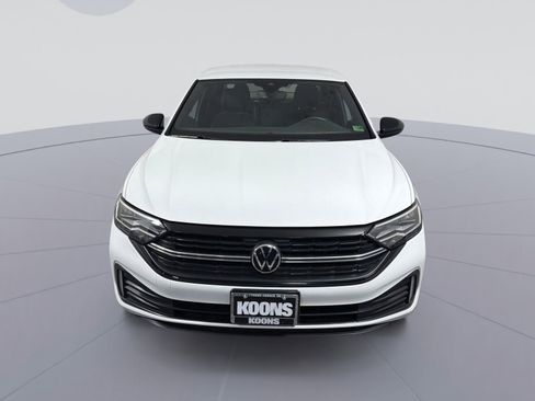 Used 2023 Volkswagen Jetta Sport image 11