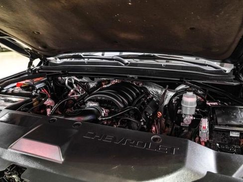 Used 2015 Chevrolet Suburban LT image 45