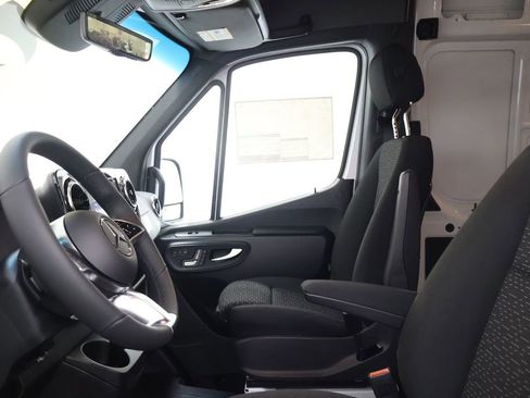 New 2026 Mercedes-Benz Sprinter 2500 image 12