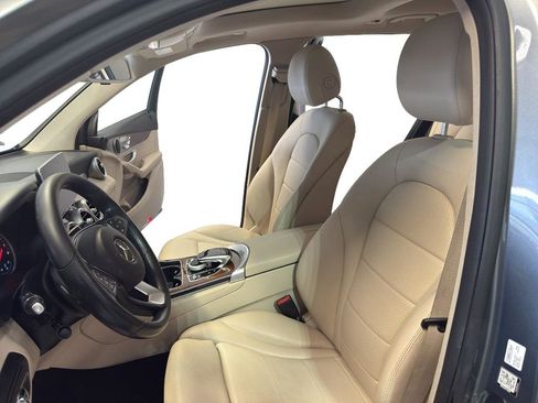 Used 2016 Mercedes-Benz GLC 300 4MATIC w/ Multimedia Package image 15