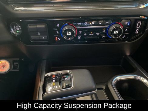 Used 2024 Chevrolet Silverado 1500 High Country w/ Technology Package AWD/4WD image 6