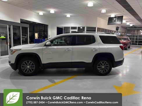 Used 2019 GMC Acadia SLT image 3