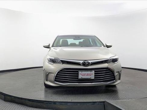 Used 2017 Toyota Avalon Limited FWD image 12