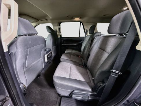 Used 2024 Ford Expedition XLT RWD image 25