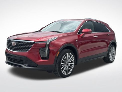 Used 2025 Cadillac XT4 Premium Luxury w/ Technology Package AWD/4WD image 2