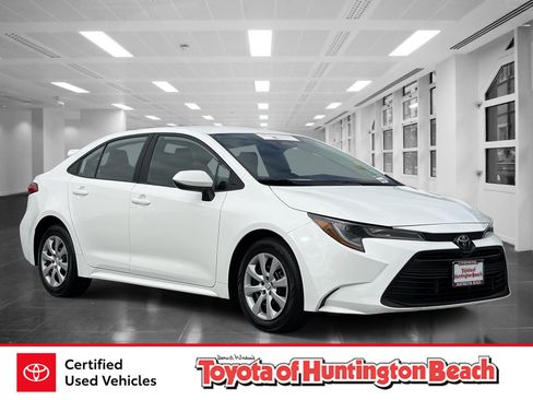 Certified 2023 Toyota Corolla LE FWD image 1