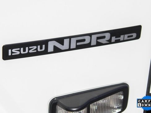 Used 2024 Isuzu NPR HD image 39