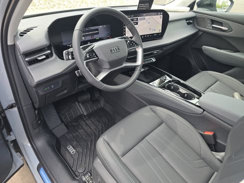 New 2026 Audi Q3 quattro 2.0T AWD/4WD image 32