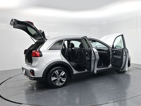 Used 2020 Kia Niro EX Premium image 52