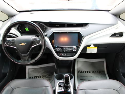 Used 2020 Chevrolet Bolt Premier w/ Infotainment Package image 37