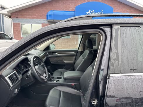 Used 2021 Volkswagen Atlas SE w/ Panoramic Sunroof Package image 10