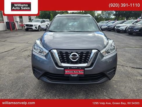Used 2020 Nissan Kicks SV FWD image 8