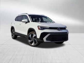 New 2026 Volkswagen Taos SE 360° Tour