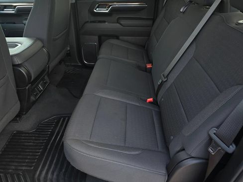Used 2024 Chevrolet Silverado 1500 LT AWD/4WD image 33