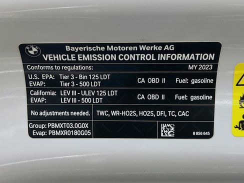 Used 2023 BMW X5 xDrive40i w/ Parking Assistance Package AWD/4WD image 23