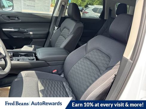 New 2025 Nissan Pathfinder SV image 11