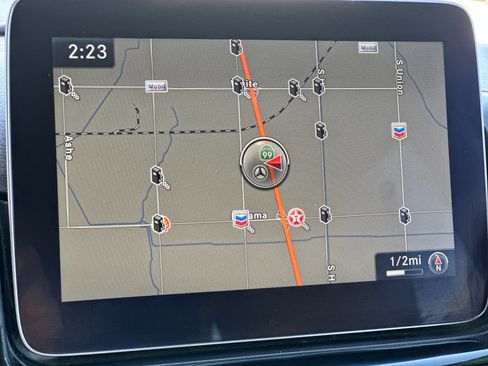 Used 2017 Mercedes-Benz GLE 350 image 19