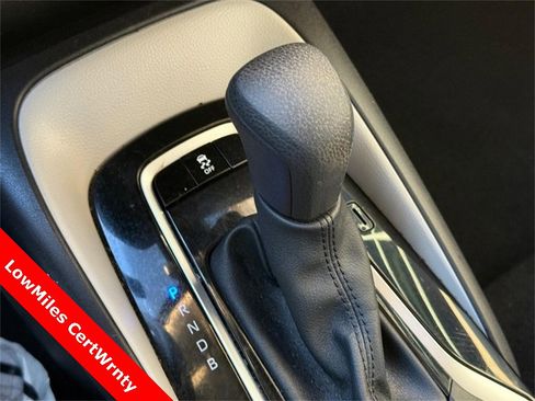 Used 2025 Toyota Corolla LE image 26