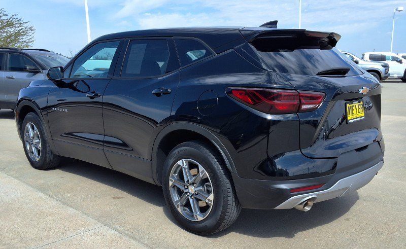 Used 2025 Chevrolet Blazer LT AWD/4WD image 6