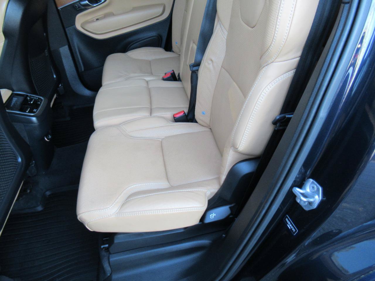 Used 2019 Volvo XC90 T6 Inscription w/ Advanced Package AWD/4WD image 11