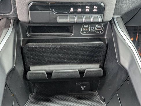 Used 2020 RAM 1500 Big Horn AWD/4WD image 25