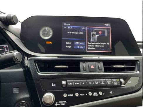 Used 2022 Lexus ES 250 w/ Accessory Package AWD/4WD image 48