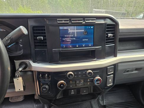 Used 2023 Ford F450 XL AWD/4WD image 24