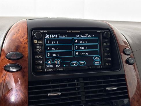 Used 2008 Toyota Sienna XLE image 22