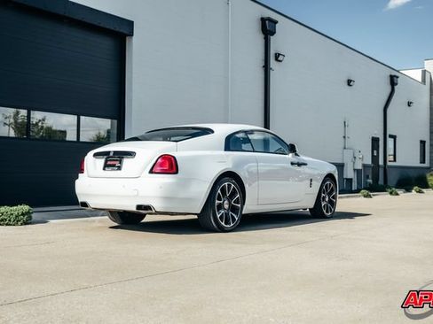 Used 2019 Rolls-Royce Wraith RWD image 50