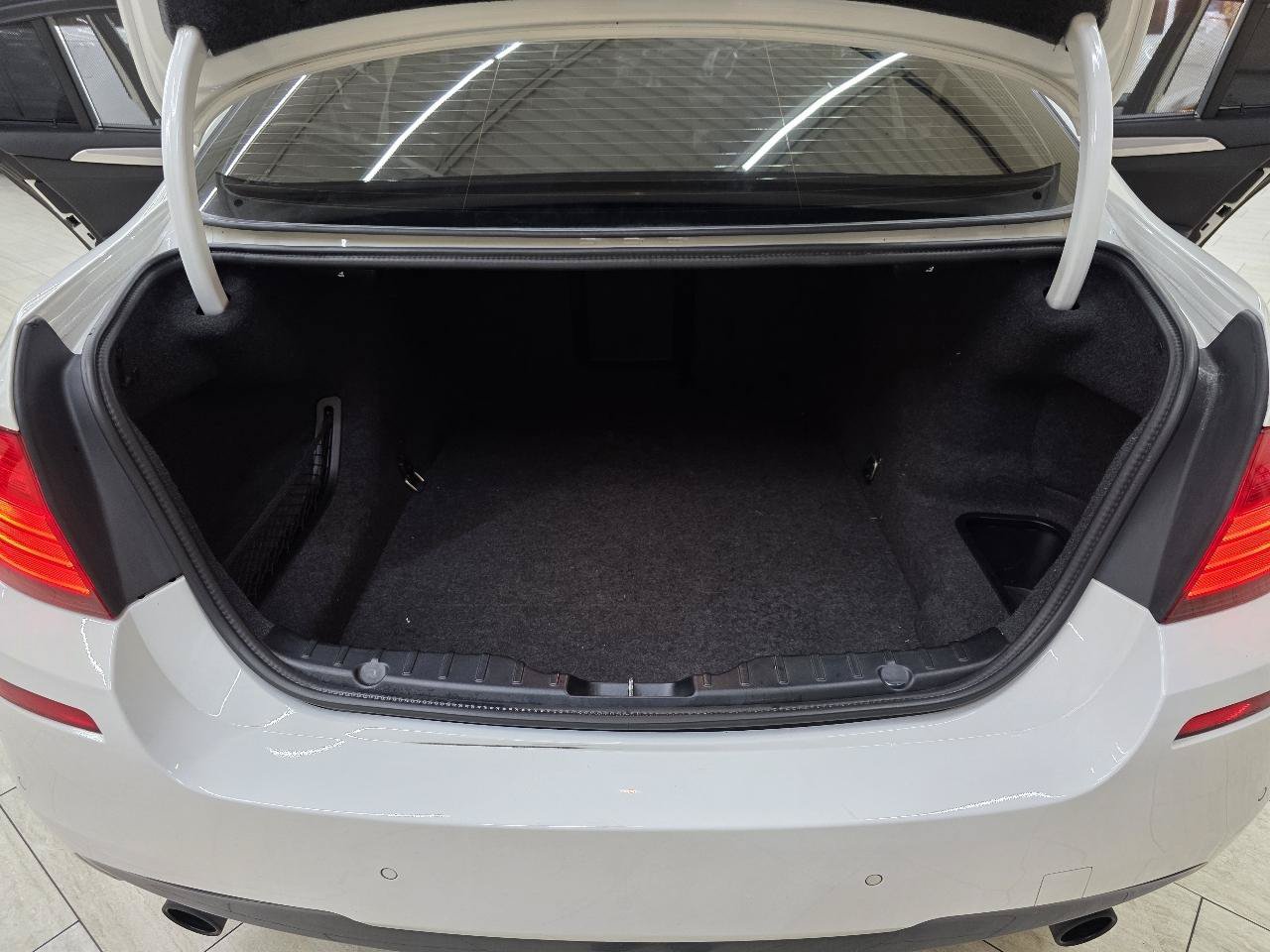 Used 2016 BMW 535i Sedan RWD image 14