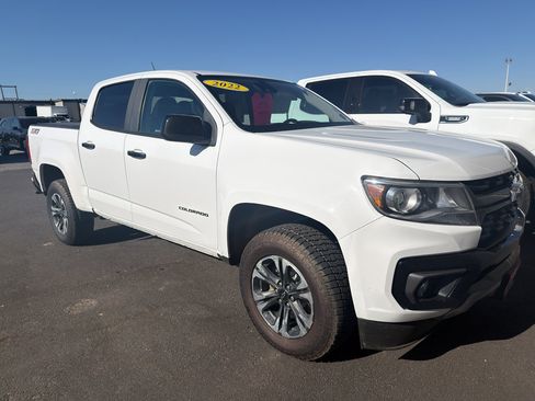 Used 2022 Chevrolet Colorado Z71 w/ Safety Package AWD/4WD image 4