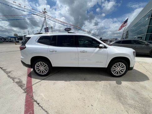Used 2024 GMC Acadia Denali w/ Super Cruise Package AWD/4WD image 2