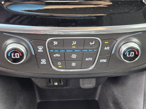 Used 2020 Chevrolet Traverse LS FWD image 17