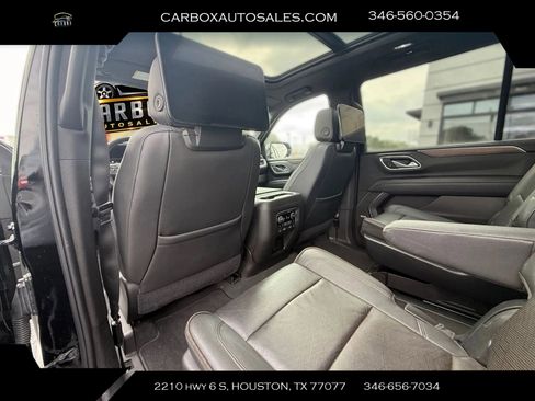 Used 2021 Chevrolet Suburban High Country image 23
