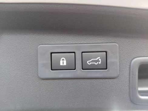 Used 2026 Subaru Outback Premium AWD/4WD image 15