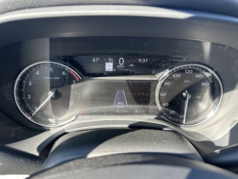 Used 2025 Cadillac CT4 Luxury image 16