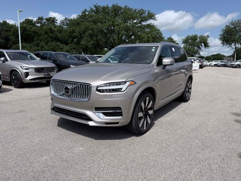 Certified 2024 Volvo XC90 T8 Plus w/ Protection Package Premier AWD/4WD image 2