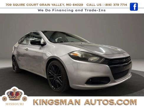 Used 2016 Dodge Dart SXT w/ Rallye Appearance Group FWD image 2