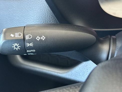 Used 2024 Toyota RAV4 XLE FWD image 37