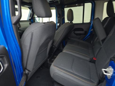 Used 2024 Jeep Wrangler Sport S w/ Convenience Group image 11