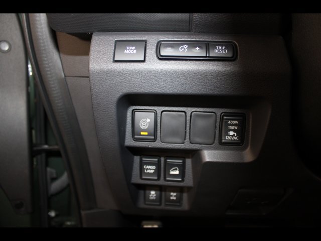 Used 2023 Nissan Frontier PRO-4X w/ Pro-4X Premium Package AWD/4WD image 18
