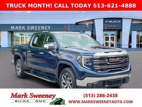 Used 2023 GMC Sierra 1500 SLT w/ SLT Premium Package AWD/4WD image 3