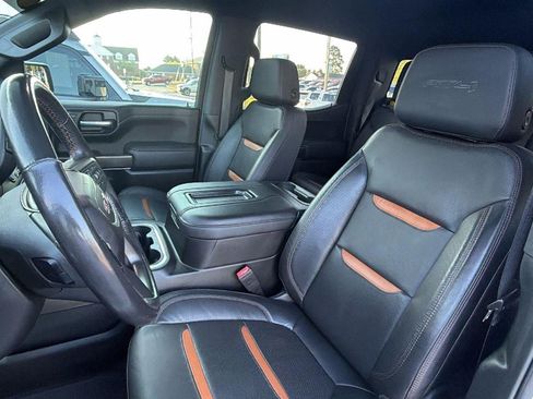 Used 2020 GMC Sierra 1500 AT4 w/ AT4 Premium Package AWD/4WD image 4