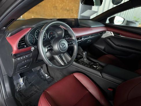 Used 2025 MAZDA MAZDA3 Hatchback w/Premium Plus Pkg image 15