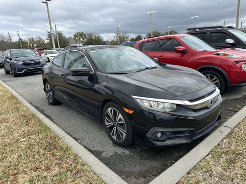 Used 2017 Honda Civic EX-T image 7