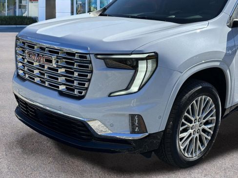 New 2026 GMC Acadia Denali w/ Super Cruise Package FWD image 9
