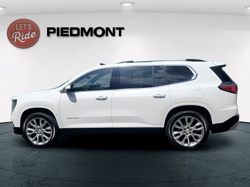 Used 2024 GMC Acadia Denali w/ Super Cruise Package FWD image 9